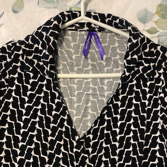 Seraphine wrap maternity dress - Picture 3 of 3